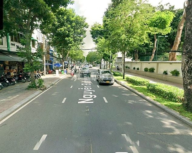 Bán nhà đất 106,4m² hẻm ô tô Nguyễn Bỉnh Khiêm, 5 tầng, giá 23 tỷ