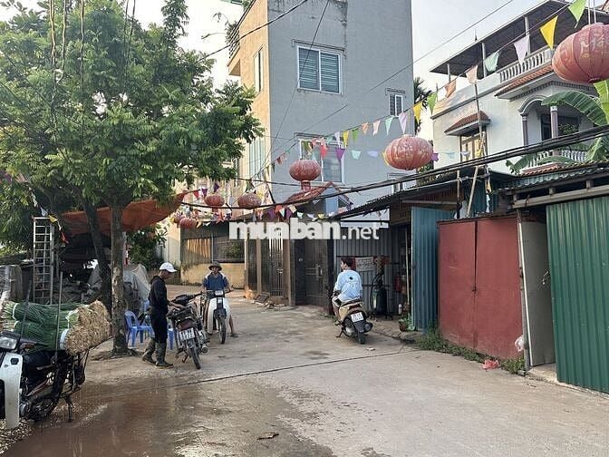 Yên Nội có đất đẹp vuông 30m2, ô tô tải tránh trước cửa