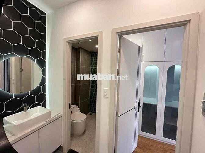 Cần Tiền Kinh Doanh Làm Ăn Cần Bán Nhà Nguyễn Bỉnh Khiêm,Quận 1.Sổ Sẵn