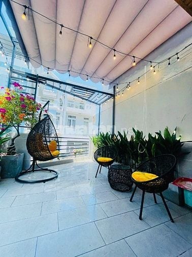 CHÍNH CHỦ BÁN NHÀ CĂN GÓC 2 MẶT HẺM XE TẢI TRÁNH NHAU ÔTÔ ĐỂ TRONG NHÀ