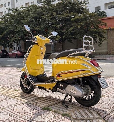 Vespa Sprint 125 đăng kí 2021 chạy ít
