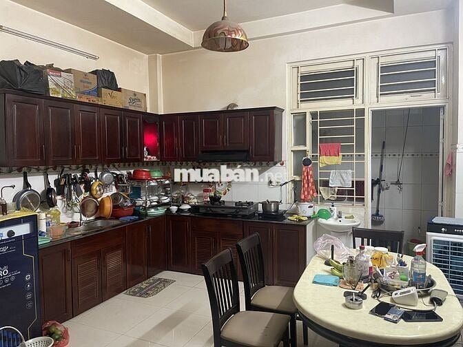 Ngộp bán gấp nhà 2 tầng 4pn 67m2 sàn 168m2 gần trường THSC Lê Tấn Bê