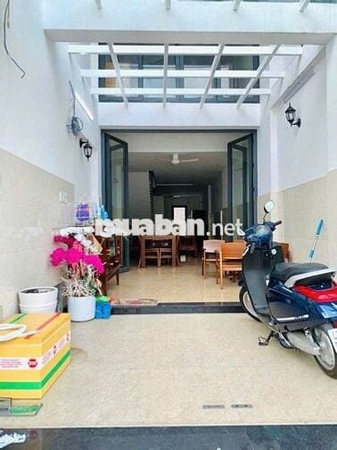 Cho thuê nhà mặt tiền Hiền Vương Tân Phú, 5 lầu, 9PN, giá 28tr/th