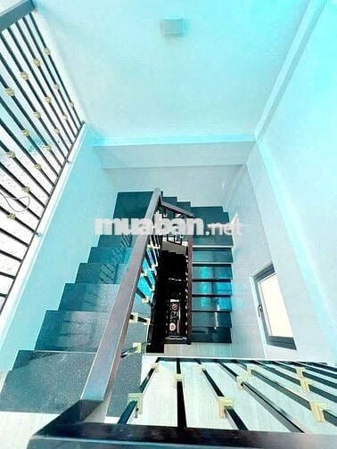 Nhà mới, (3.6x10m, 3 Lầu, 3PN-4WC), HXT 341/C Lạc Long Quân Q11