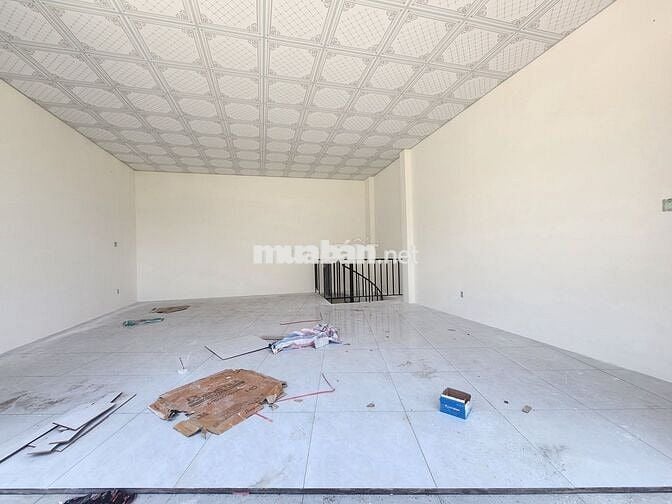 Sát mặt tiền Phan Chu Trinh. Cho thuê nhà ở, cũng tiện kinh doanh.