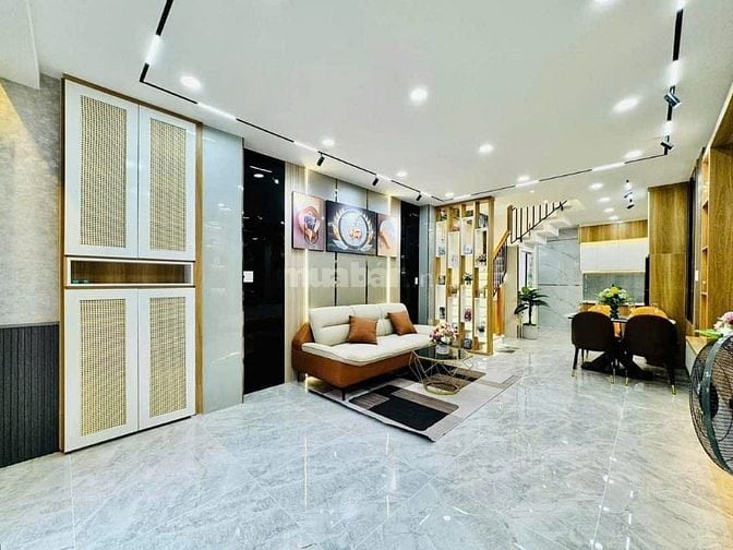 Nhà 4 x 11 đúc 1 trệt 1 lầu đường Quang Trung phường 10 gò vấp 