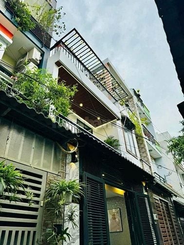 Nhà 4 x 11 đúc 1 trệt 1 lầu đường Quang Trung phường 10 gò vấp 