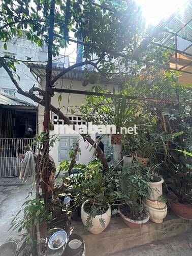 nhà ở 1 trệt 1 gác (tổng 40m2) 1PN riêng full nội thất kv an ninh