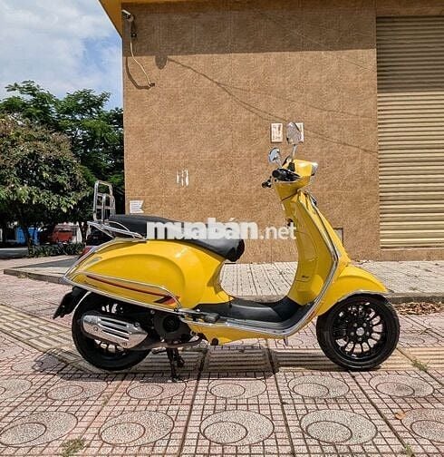 Vespa Sprint 125 đăng kí 2021 chạy ít