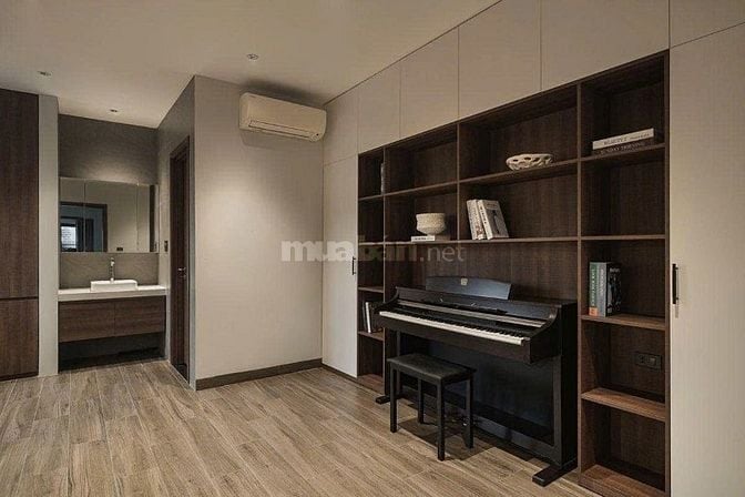 Cho thuê nhà villa ngang 8m đường Đoàn Thị Điểm, P1, Q Phú Nhuận