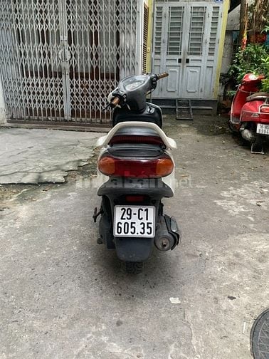 Cần bán xe Yamaha Póp 125cc màu trắng, biển 29C1, đầy đủ đăng ký