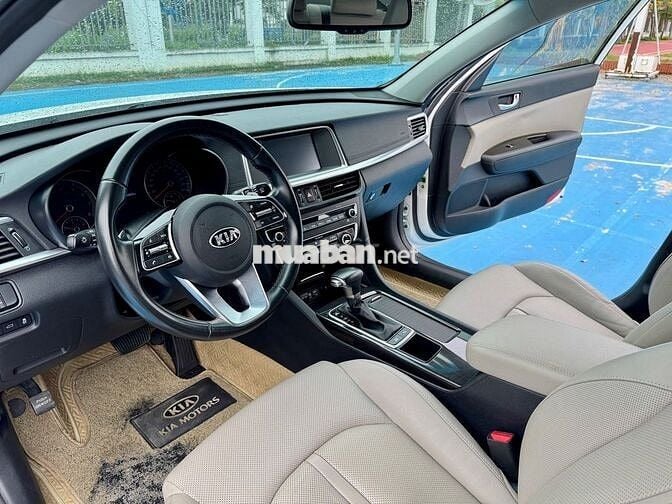 Kia Optima 2020 2.0 GAT Luxury - 99000 km