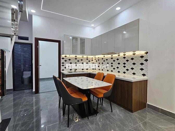 Nhà Mặt tiền Thạnh Xuân 51,1 lầu 4x14 đường xe hơi