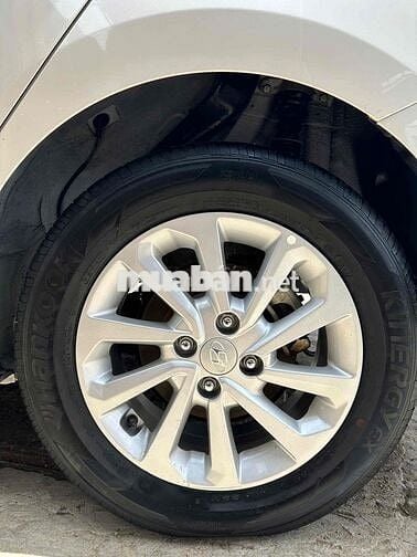 Hyundai Accent 2018 1.4 AT - 49000 km
