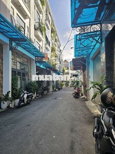 SIÊU PHẨM KIỆT Ô TÔ ĐỖ CỬA ĐIỆN BIÊN PHỦ