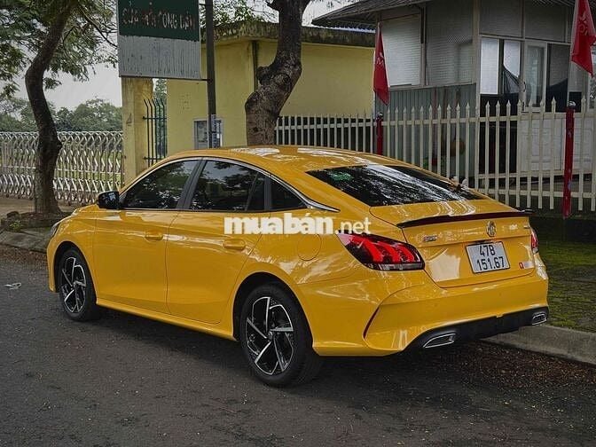 Gia đình cần bán MG5 2022 Luxury odo 2v5 km