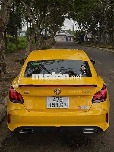 Gia đình cần bán MG5 2022 Luxury odo 2v5 km