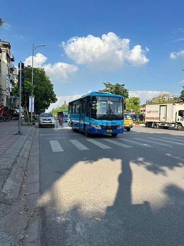 Chính chủ bán nhà Ngô Gia Tự, Long Biên 115m2 ngõ thông, ô tô tránh
