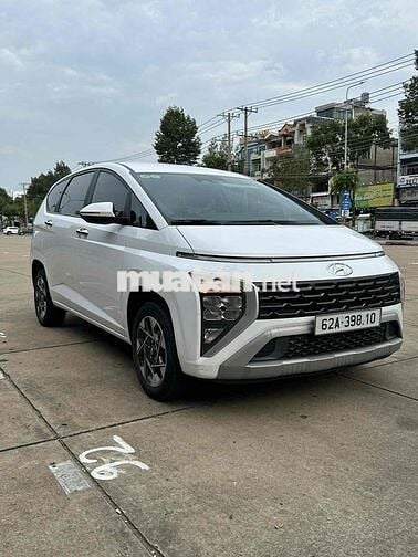 Hyundai Stargazer 2022 1.5 Cao cấp 6 chỗ