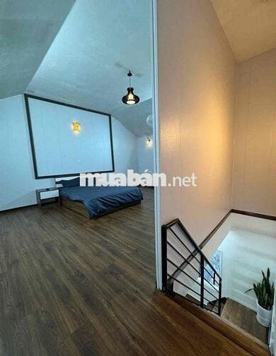 Bán gấp nhà sân vườn, P2 đà lạt dt 100m2 giá 730tr