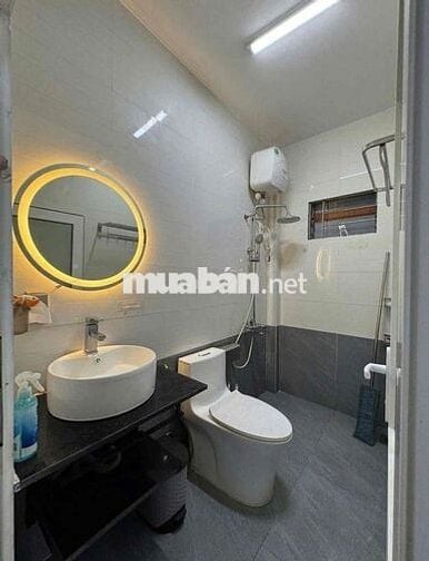 Bán gấp nhà sân vườn, P2 đà lạt dt 100m2 giá 730tr