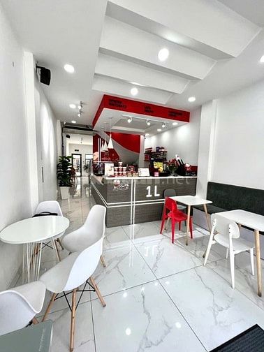 MẶT TIỀN GIÁ TỐT Q5 - CỰC KỲ GẤP BÁN