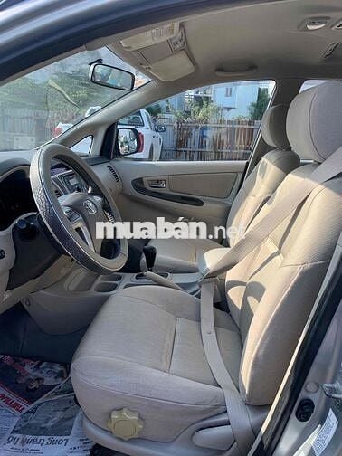 Toyota Innova 2016 2.0G - 175000 km