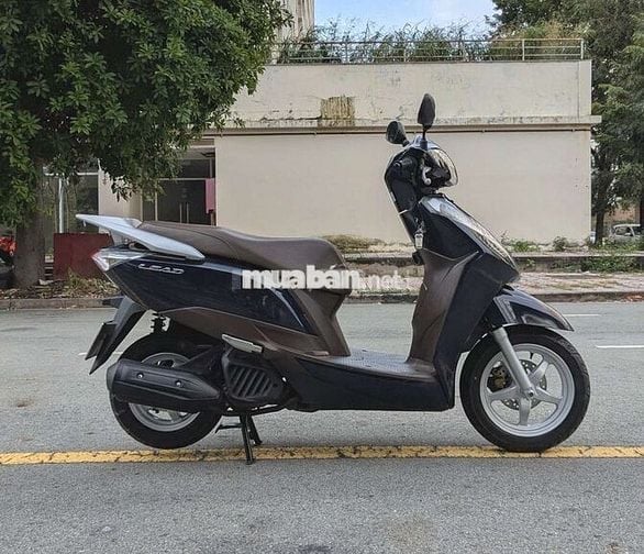 Honda Lead 2017 chính chủ chạy ít dàn áo keng