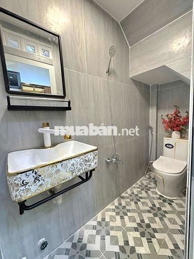 LỘNG LẪY LÊN LUN 4,08 TỶ Văn Thân Q6