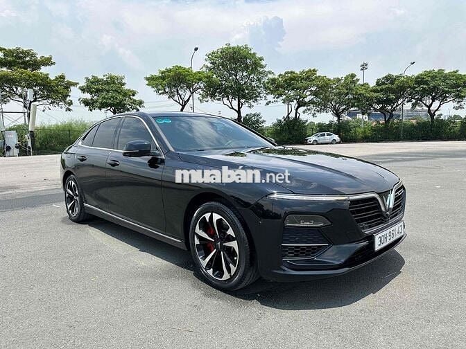 VinFast Lux A 2.0 Plus sản xuất 2022 chạy 2,5v km