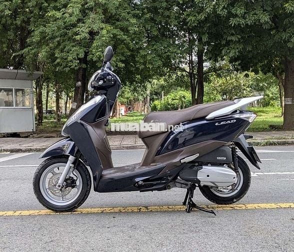 Honda Lead 2017 chính chủ chạy ít dàn áo keng