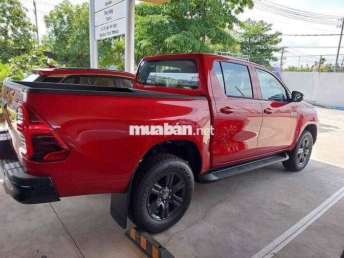 TOYOTA HILLUX 2.4  Tự động 1 cầu 2025 - GIAO NGAY