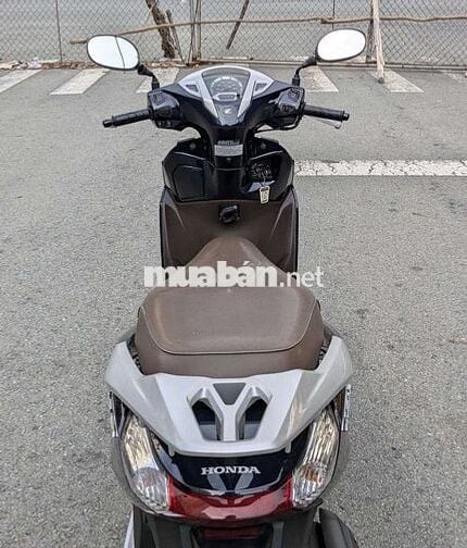 Honda Lead 2017 chính chủ chạy ít dàn áo keng