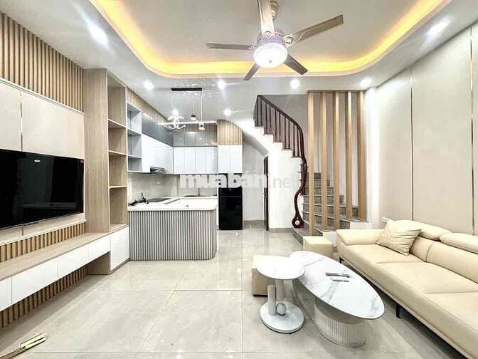 NHÀ ĐẸP 45M 4 NGỦ 5 TẦNG GIÁ NHỈNH 6TỶ