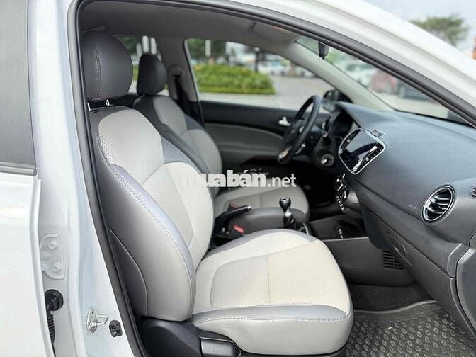 Kia Soluto 2024 MT bản đủ lên nhiều đồ chơi