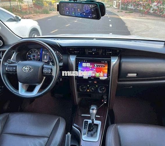 TOYOTA FORTUNER - 2019