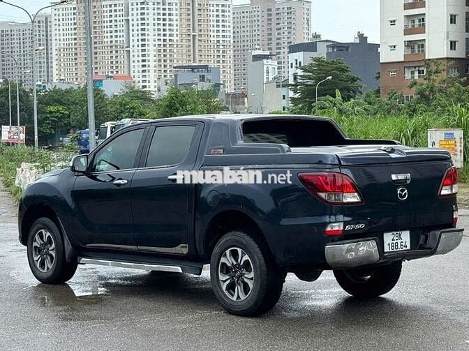 Bán xe Mazda BT 50 2016 2.2L 4x2 AT xanh quá đẹp
