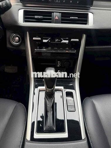 Mitsubishi Xpander prenium số tự động 2025