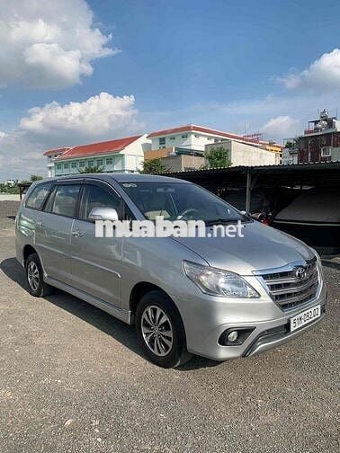 Toyota Innova 2016 2.0G - 175000 km