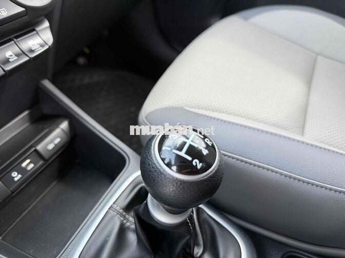 Kia Soluto 2024 MT bản đủ lên nhiều đồ chơi
