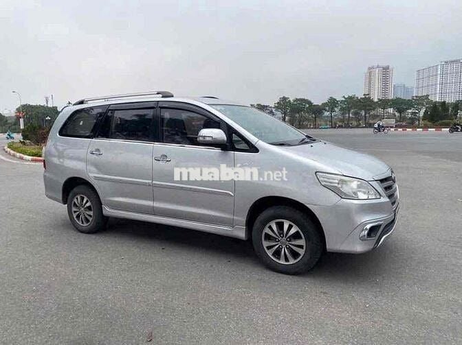 Toyota Innova 2015 2.0E - 60000 km