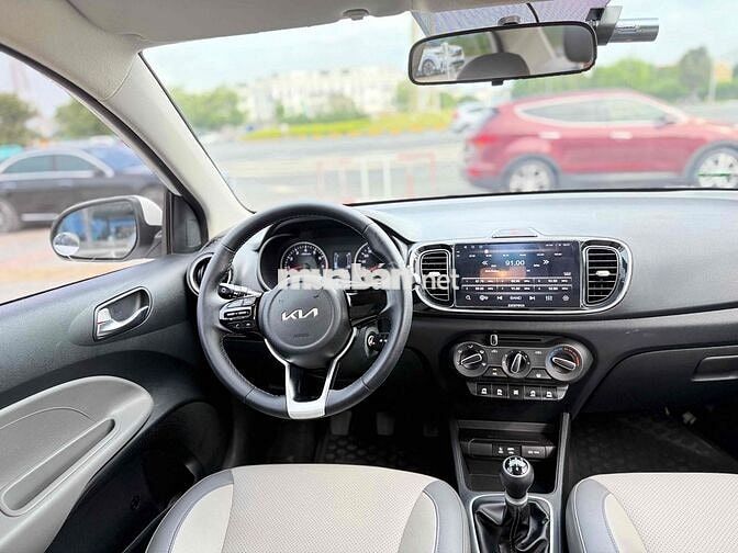 Kia Soluto 2024 MT bản đủ lên nhiều đồ chơi