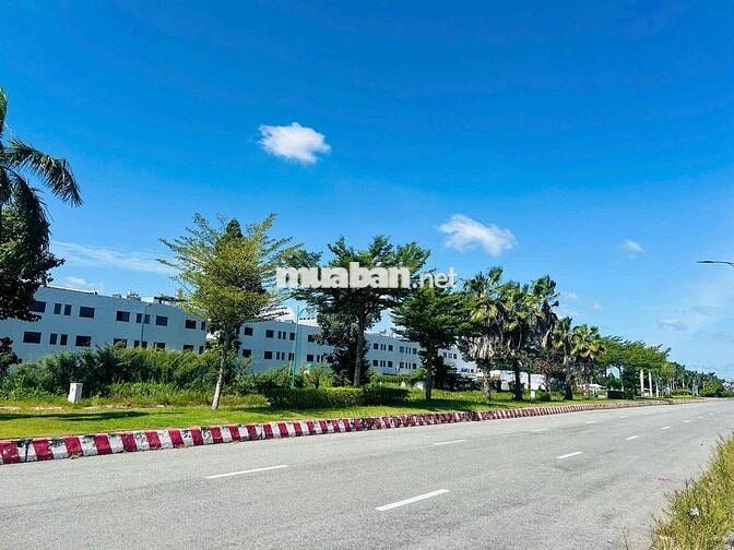 Đường số 8 Biệt Thự 10x24 Cạnh Siêu Thị Nhật Bản Đối Diện Trung Tâm HC