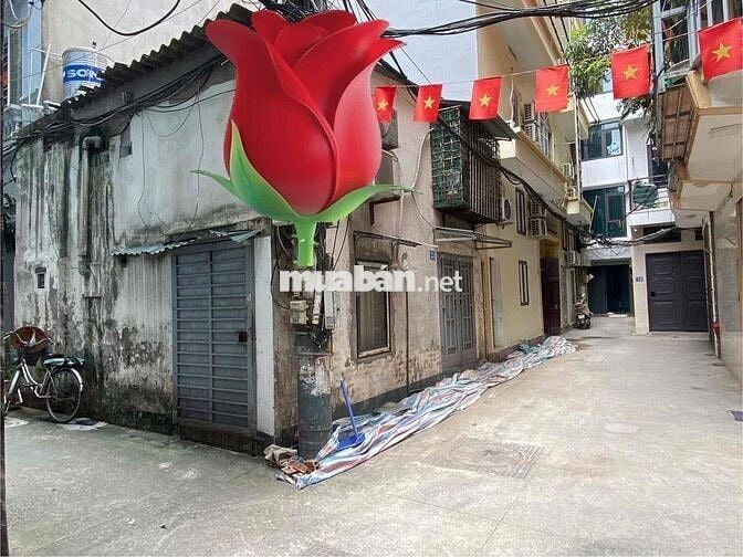 HÀNG ĐỘC! Vip Trung Kính, ô tô, lô góc, ngỗ thông rộng, MT khủng, KD