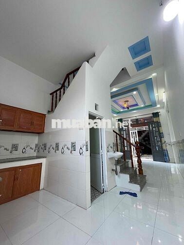 em chính chủ cần bán gấp căn nhà lầu giá: 480TR