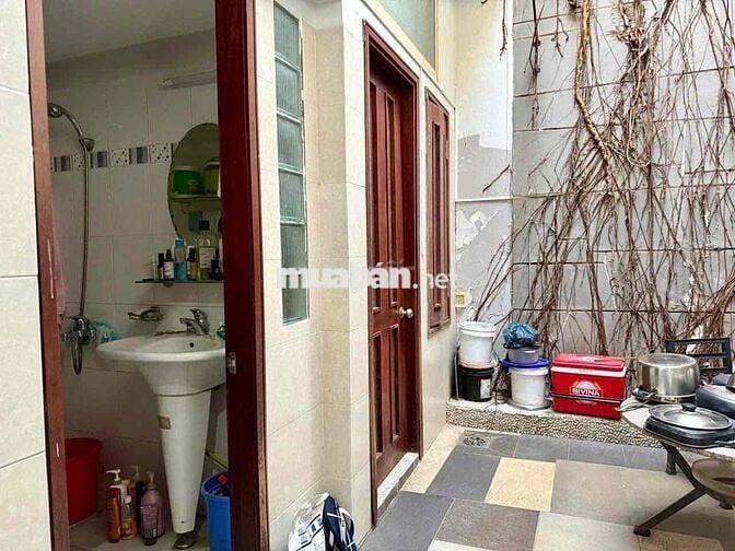 Bán Nhà Mặt Tiền Kinh Doanh Đường Lê Hồng Phong Nha Trang