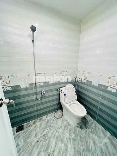 NHÀ MỚI XÂY DỌN VÀO Ở LIỀN THIẾT KẾ HIỆN ĐẠI  KDC ĐÔNG PHÚ TP CẦN THƠ