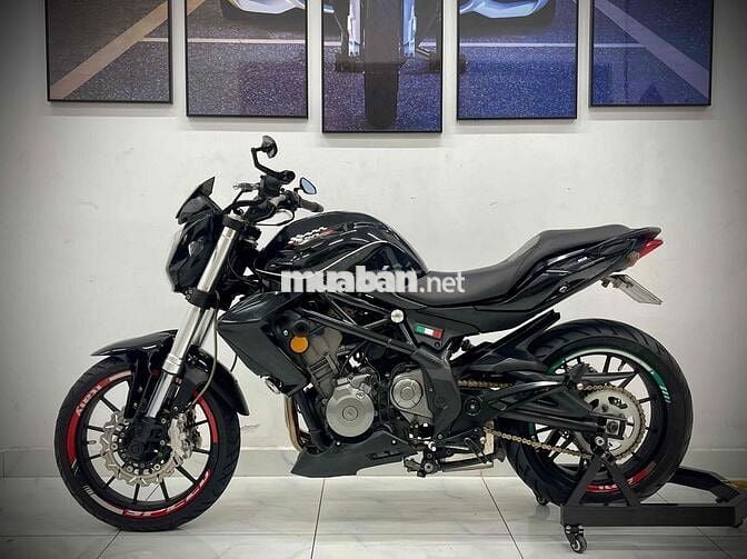 BENELLI 302 DATE 2015