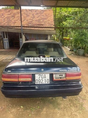 Toyota Camry 1988 - 420000 km