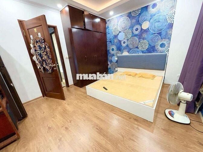 Bán nhà phố Pháo Đài Láng, Đống Đa, nhà đẹp, gần oto, 42m2*5T đủ đồ